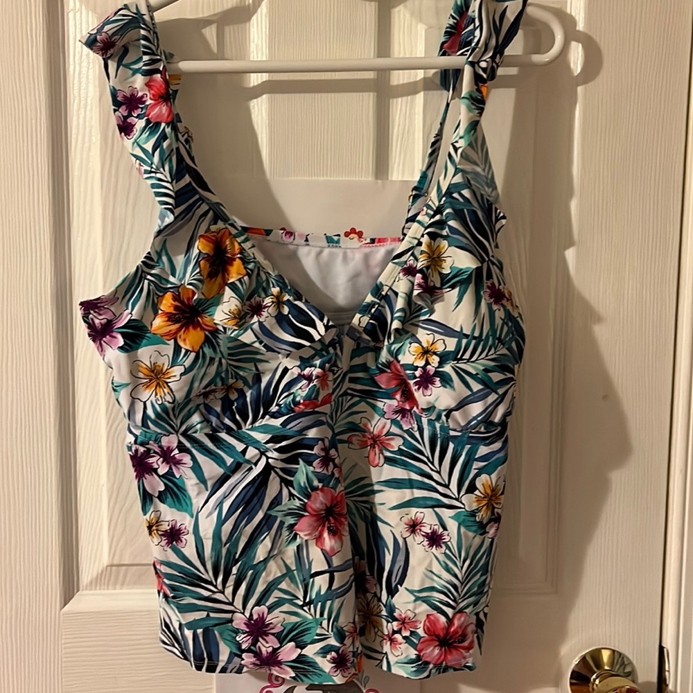 Time and tru floral swim top (3)